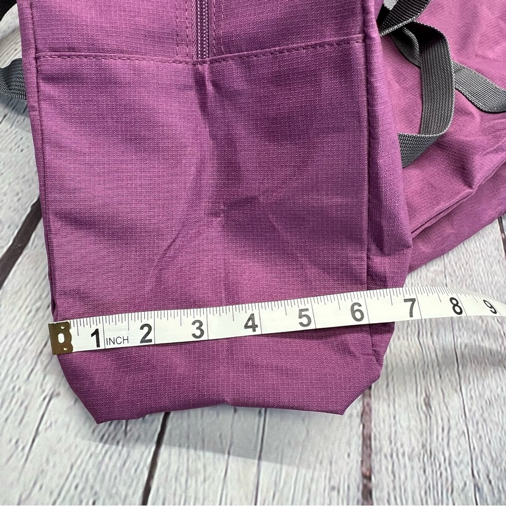 🔥FINAL PRICE🔥TRAVEL/GYM BAG Lightweight-folds small Narwey-EUC - Picture 15 of 16